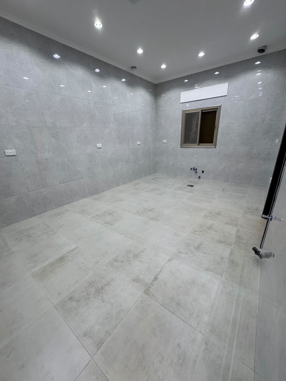 Bayan, Apartments, Flats, Houses & Villas, KWD 1250/month,  3 BR,  Ground Floor Apartment For Rent In Bayan With A Large Yard And 3 Master Bedrooms.
