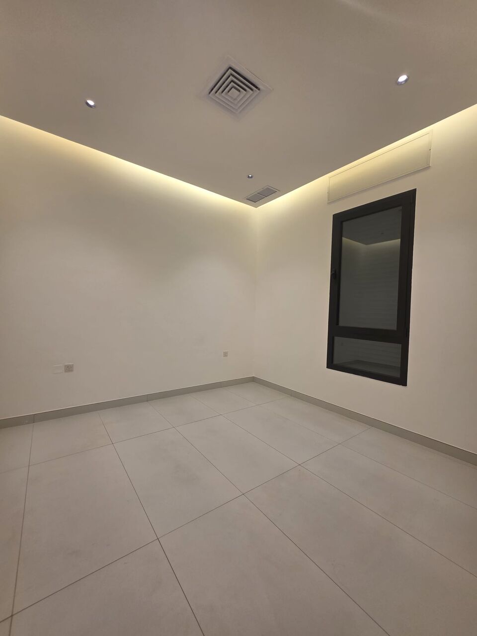Mishref, Apartments, Flats, Houses & Villas, KWD 600/month,  3 BR,  For Rent In Mishref, A Super Deluxe Finished Apartment.