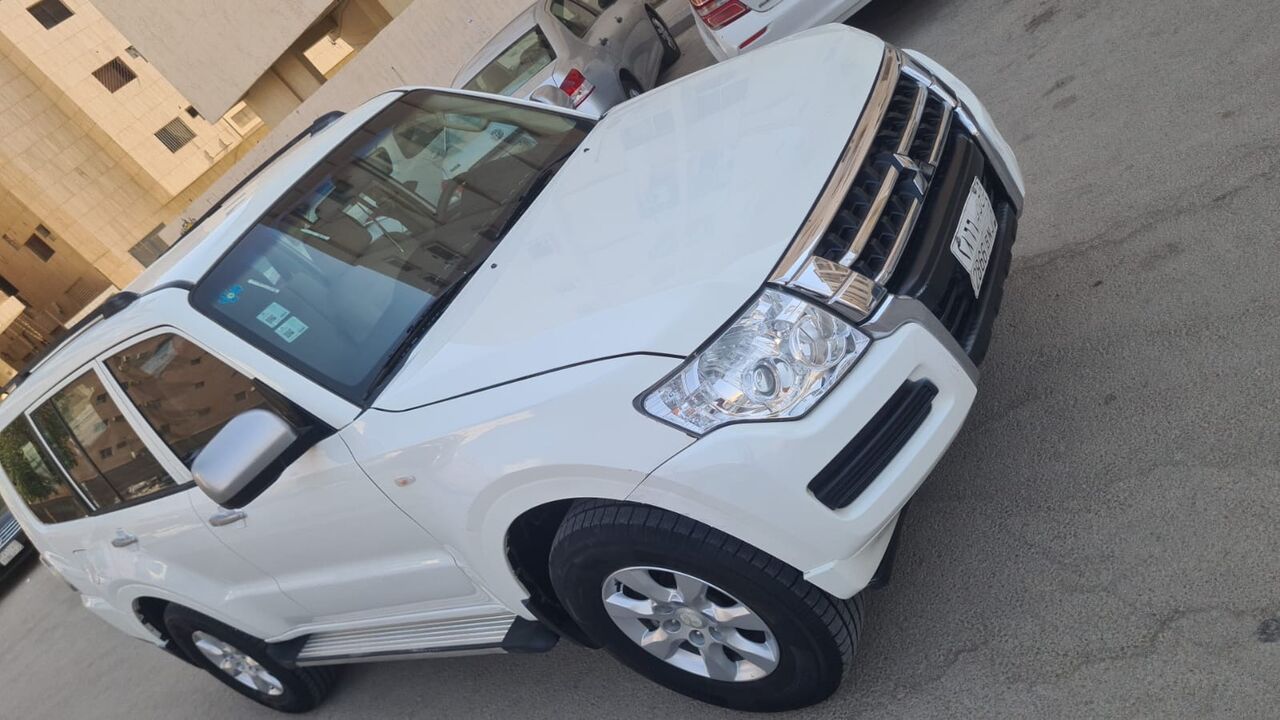 Riyadh, Vehicles, Cars & Trucks , SAR 31000,  Mitsubishi Pajero,  2016,  Automatic,  226000 KM,  Car For Sale