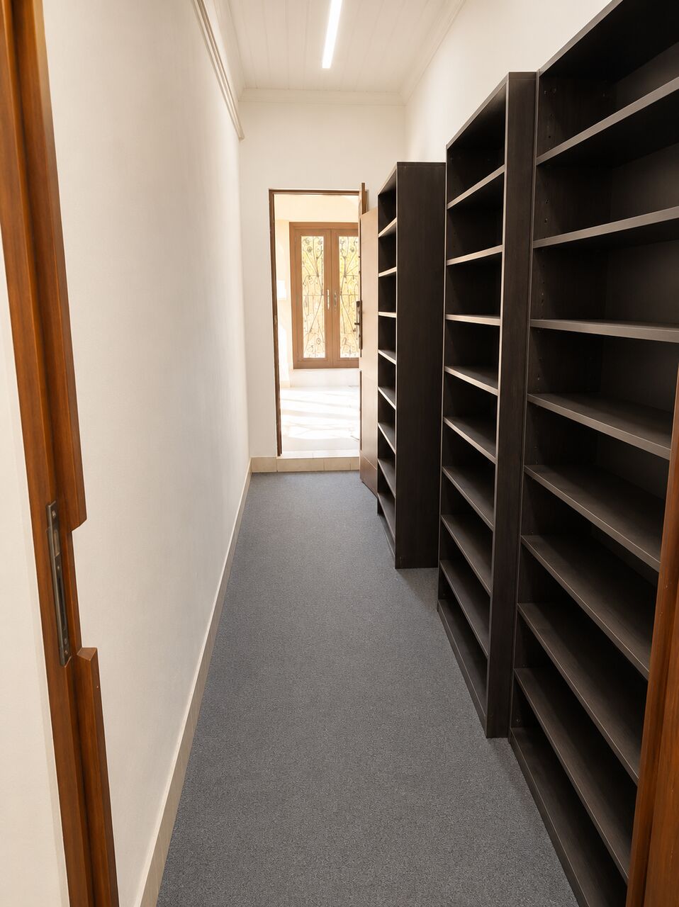 Jidhafs, Apartments, Flats, Houses & Villas, BHD 80000/month,  180 Sq. Meter,  For Sale &ndash; House In Old Jidhafs Housing.