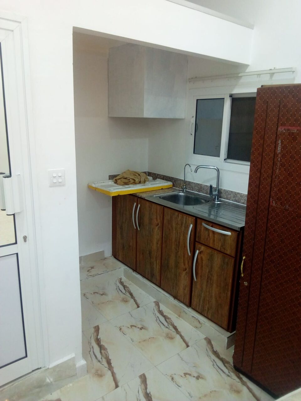 Al Seef, Rooms for Rent, BHD 100/month,  18 Sq. Meter,  Studio For Rent In Karbabad Area Near Seef Mall