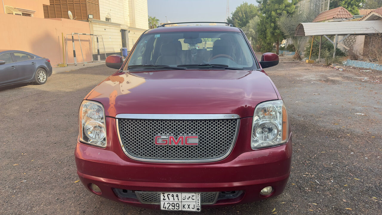 Al Rehab, Vehicles, Cars & Trucks , SAR 30000,  Gmc Yukon,  2013,  Automatic,  294000 KM,  Single Hand Driven, No Accident, No Body Damage, Fahas & Istarah Valid