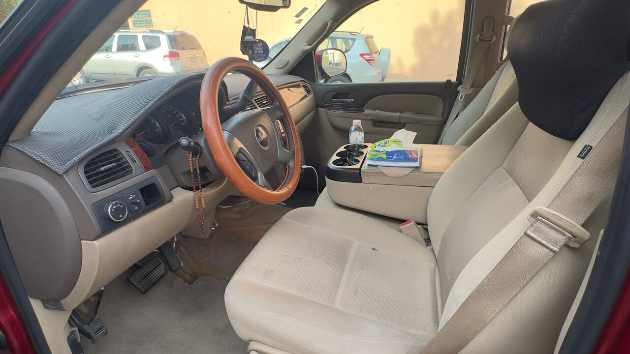Al Rehab, Vehicles, Cars & Trucks , SAR 30000,  Gmc Yukon,  2013,  Automatic,  294000 KM,  Single Hand Driven, No Accident, No Body Damage, Fahas & Istarah Valid