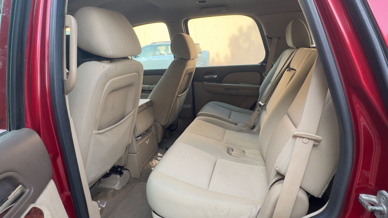 Al Rehab, Vehicles, Cars & Trucks , SAR 30000,  Gmc Yukon,  2013,  Automatic,  294000 KM,  Single Hand Driven, No Accident, No Body Damage, Fahas & Istarah Valid