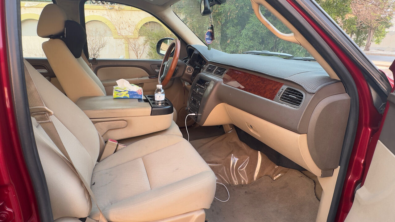 Al Rehab, Vehicles, Cars & Trucks , SAR 30000,  Gmc Yukon,  2013,  Automatic,  294000 KM,  Single Hand Driven, No Accident, No Body Damage, Fahas & Istarah Valid