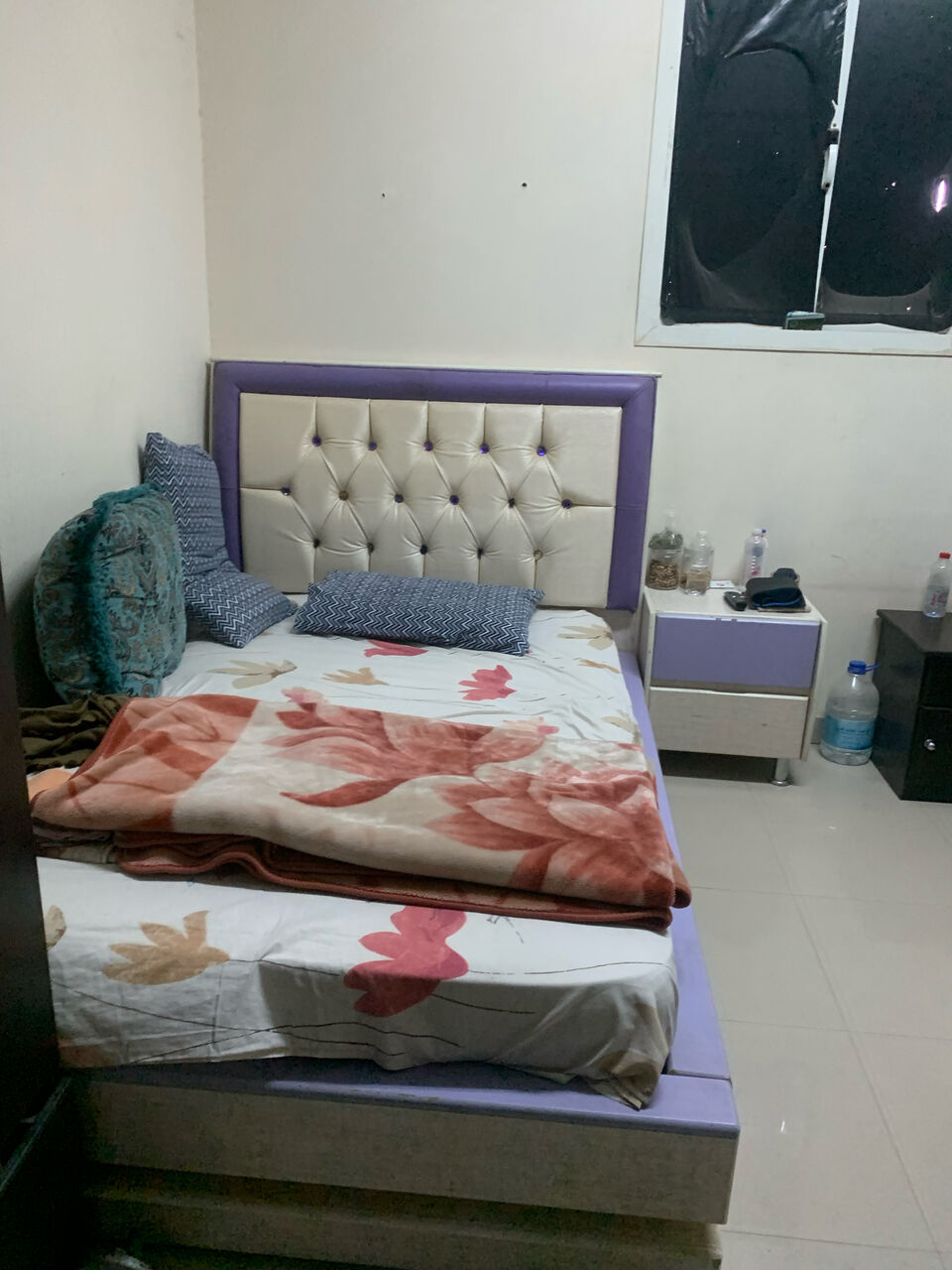 Riyadh, Furniture, SAR 100,  Queen Size Bed For Single Person