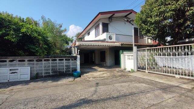 Bangkok, Real Estate For Sale, THB 9500000,  6 BR,  88 Sq. Feet,  Youtube Review Of Ladprao Detached House Single House, Phahonyothin, Senanikom, 2 Houses,