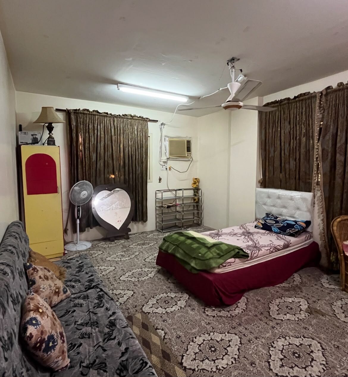 Dammam, Rooms for Rent, SAR 650/month,  Furnished Room For Rent &ndash; Only SAR 650 A Clean And Fully Furnished Room Is Available For R