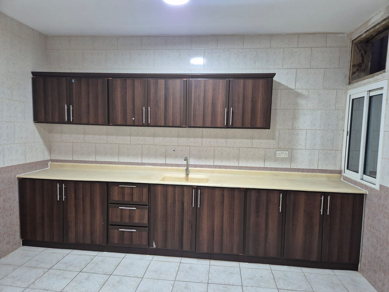 Jubail, Apartments, Flats, Houses & Villas, 2 BR,  Family Flat For Rent