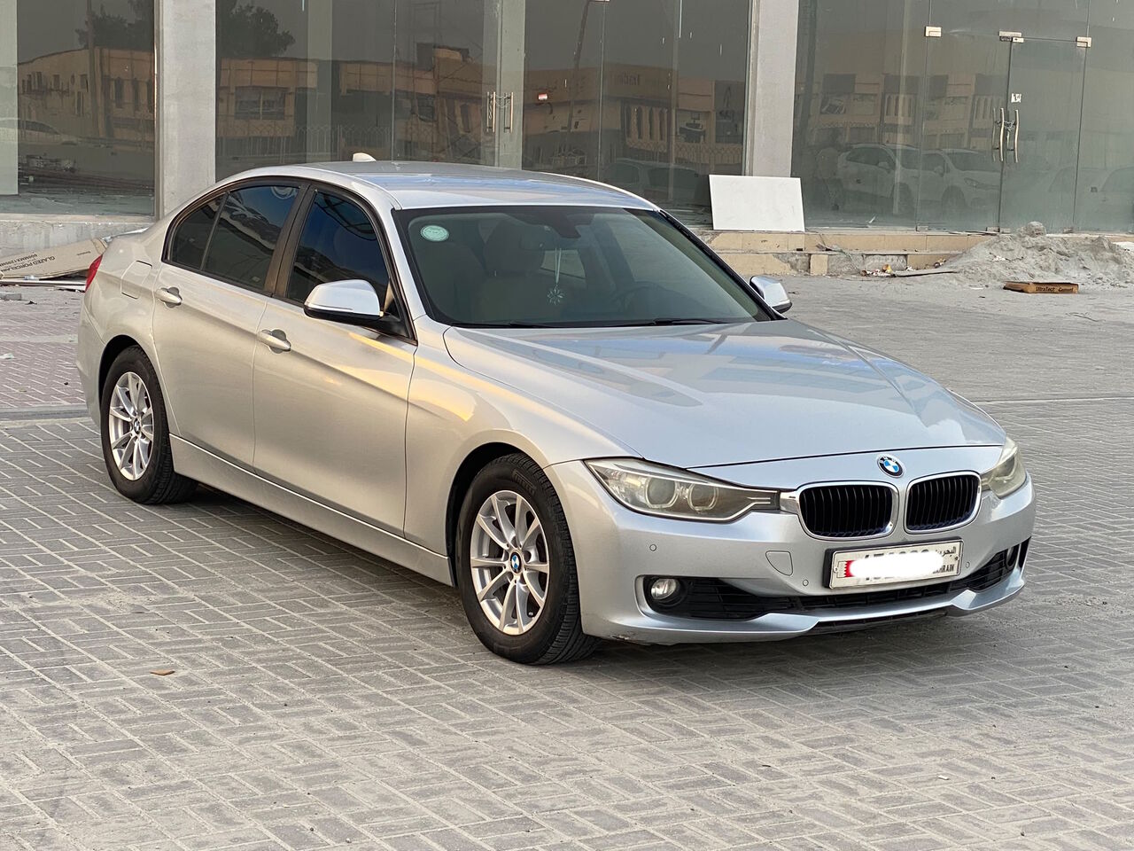 Manama, Vehicles, Cars & Trucks , BHD 2900,  BMW 320i,  2013,  Automatic,  155700 KM,    (Silver)
