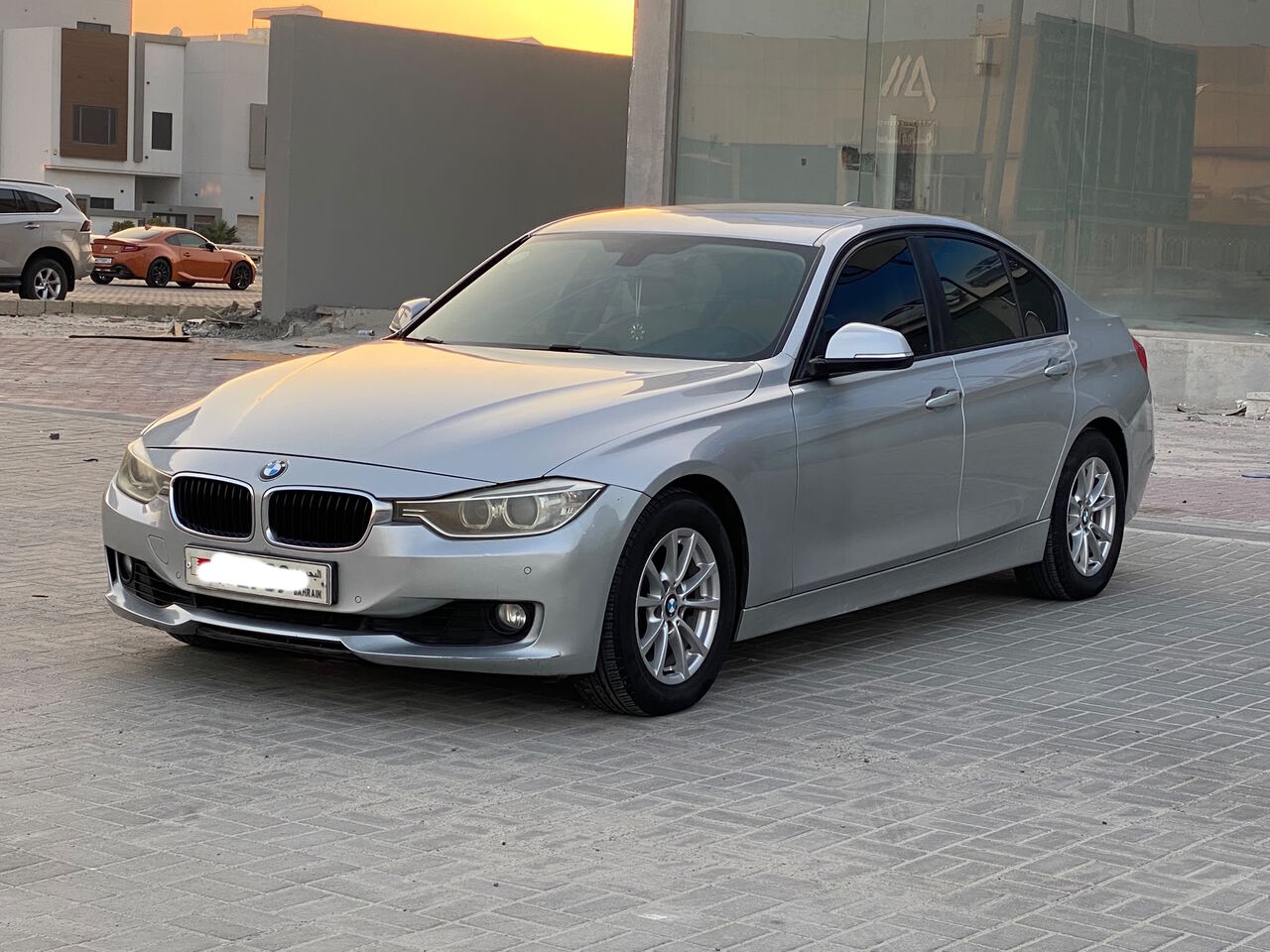Manama, Vehicles, Cars & Trucks , BHD 2900,  BMW 320i,  2013,  Automatic,  155700 KM,    (Silver)