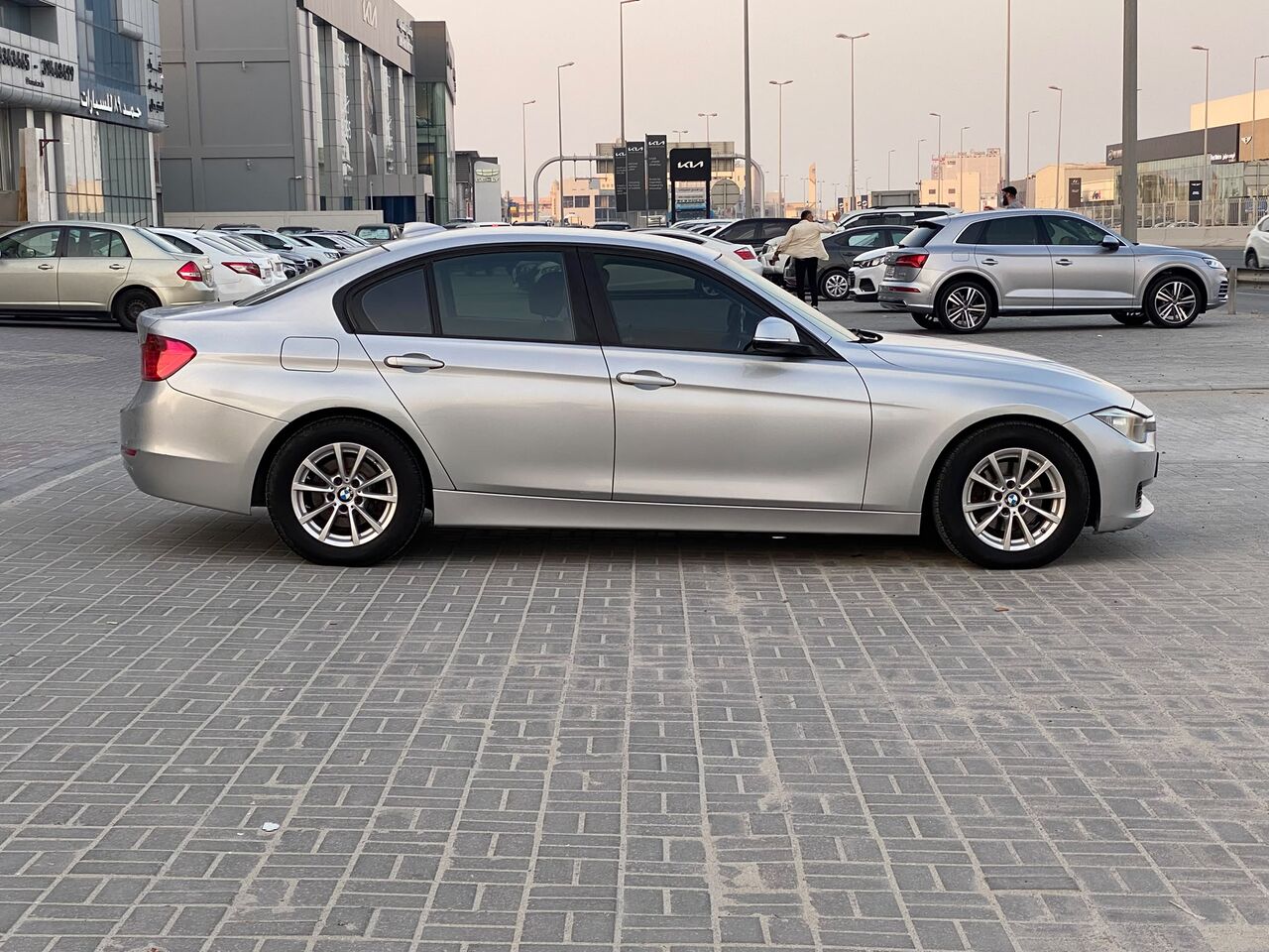 Manama, Vehicles, Cars & Trucks , BHD 2900,  BMW 320i,  2013,  Automatic,  155700 KM,    (Silver)