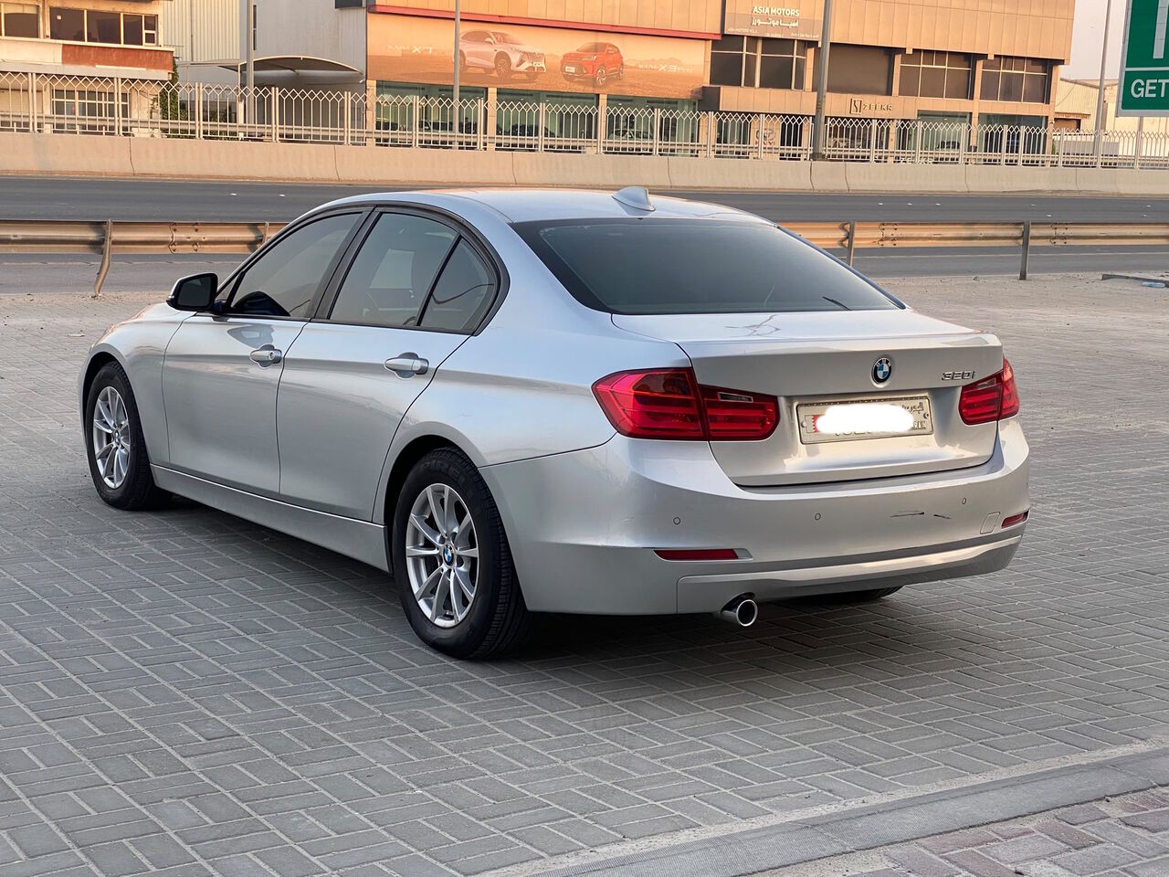 Manama, Vehicles, Cars & Trucks , BHD 2900,  BMW 320i,  2013,  Automatic,  155700 KM,    (Silver)