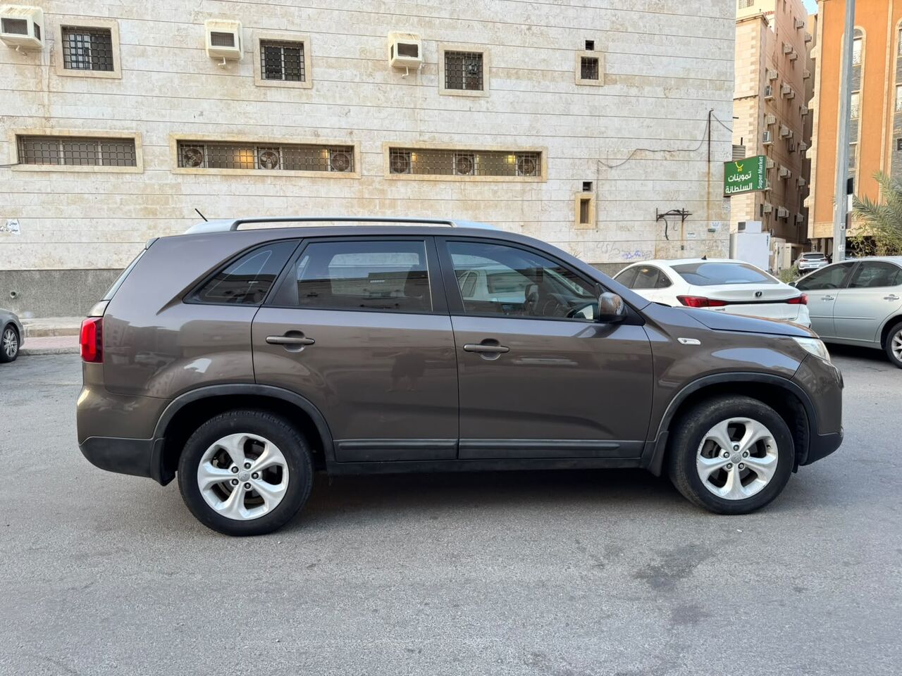Jeddah, Vehicles, Cars & Trucks , SAR 28000,  Kia Sorento,  2014,  Automatic,  345000 KM,   4 Cylinders Price  Negotiable