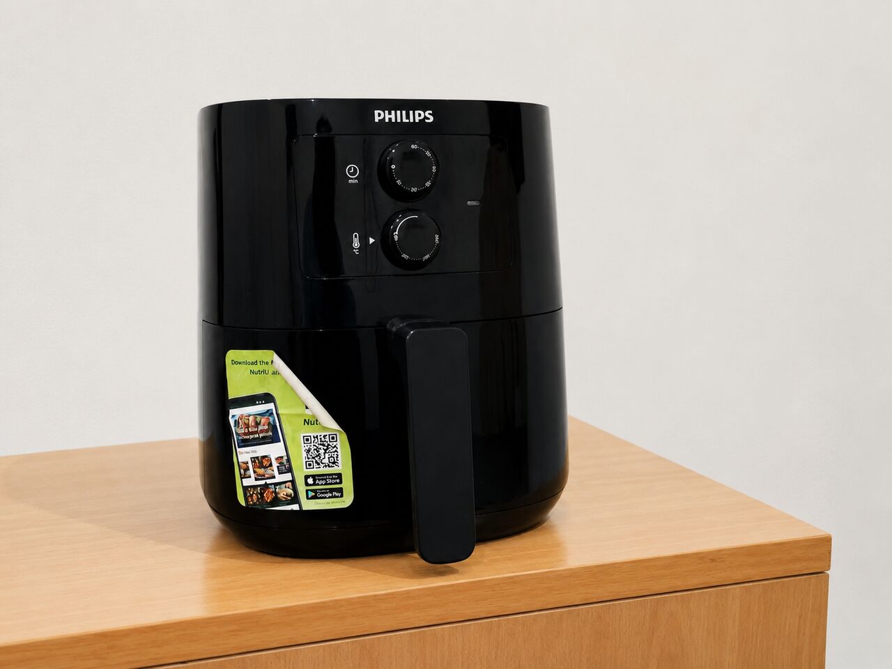 Riyadh, Household Items, SAR 150,  Philips Airfryer Essential HD9200 For Sale