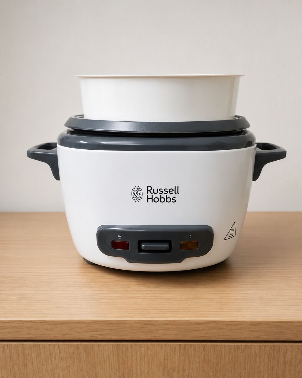 Riyadh, Household Items, SAR 100,  Russell Hobbs Rice Cooker And Steamer For Sale