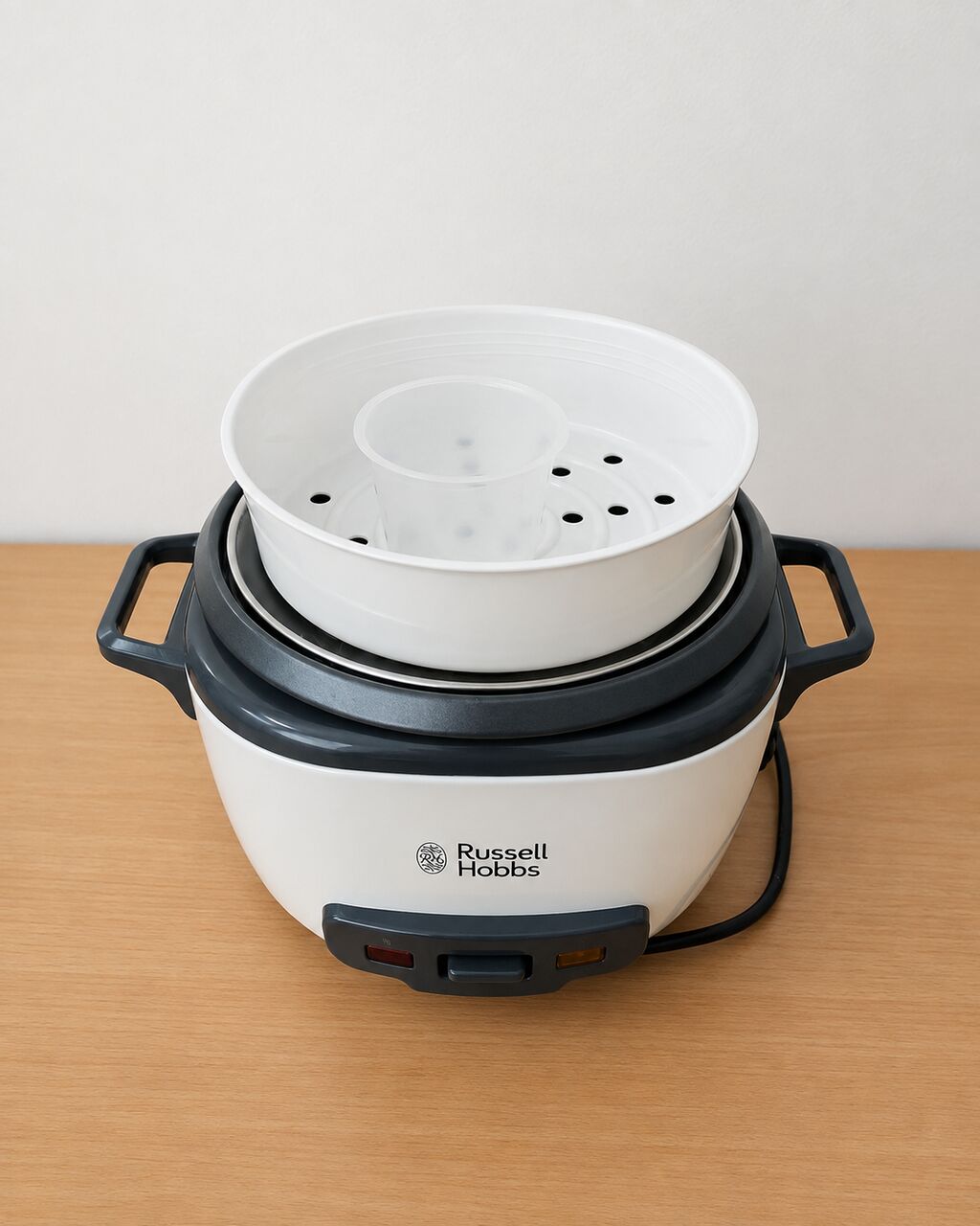 Riyadh, Household Items, SAR 100,  Russell Hobbs Rice Cooker And Steamer For Sale