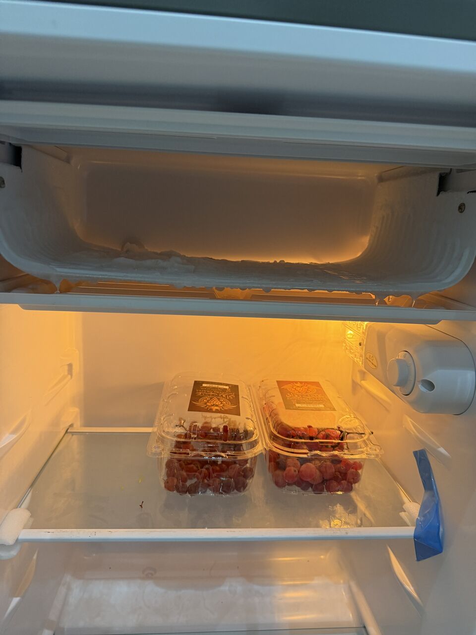 Riyadh, Items Wanted, Refrigerator For Sale &ndash; Like New (20 Days Old)