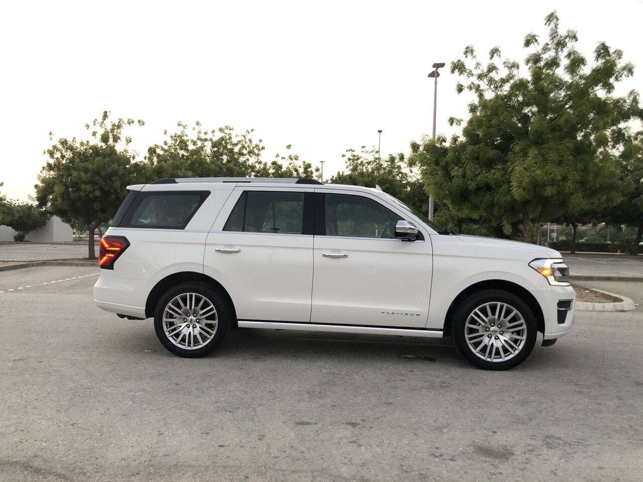 Jubail, Vehicles, Cars & Trucks , SAR 248000,  2024 Expedition Platinum (Full Option), 15,000 Km, GCC Spec, Warranty Valid Until 2030.,  2024,  –تحديد–,  15000 KM,  Jubail Down Town Carshowroom Area