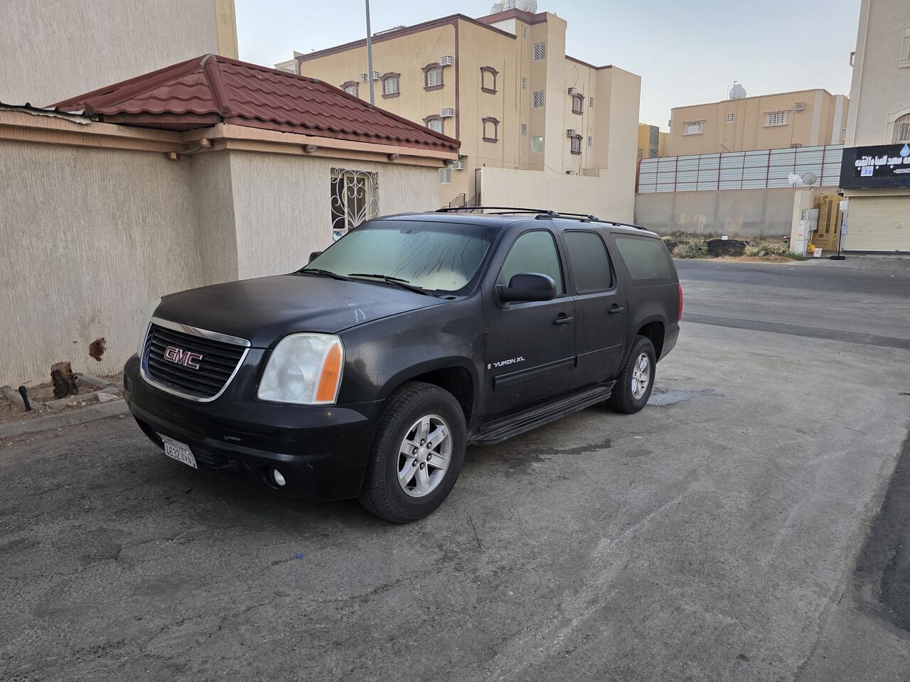 Abha, Vehicles, Cars & Trucks , SAR 46000,  Gmc Yukon XL,  2013,  Automatic,  155000 KM,  Well Maintained Suv Very Low Kilometers Run