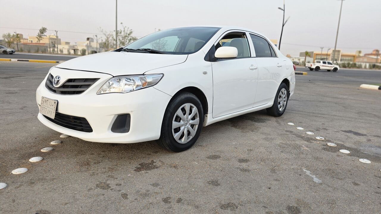 Riyadh, Vehicles, Cars & Trucks , SAR 24000,  Toyota Corolla XLi,  2013,  Automatic,  526347 KM,     For Sale