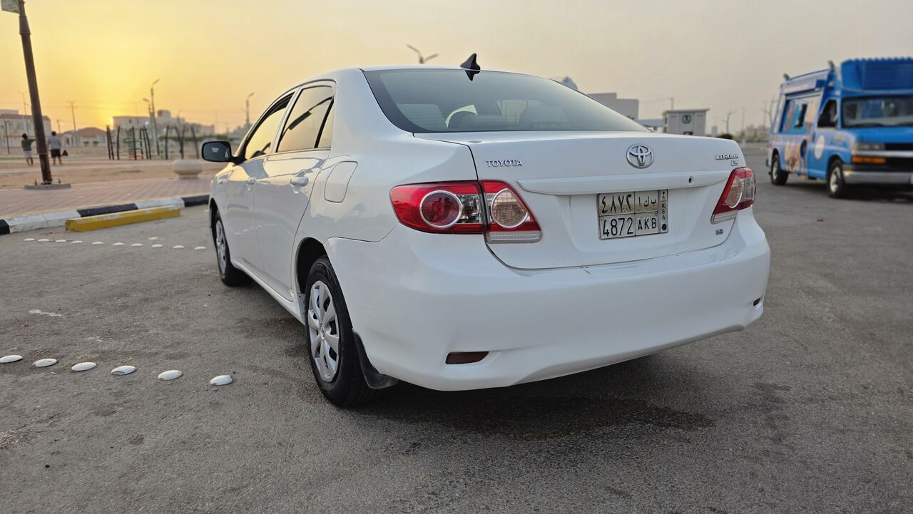 Riyadh, Vehicles, Cars & Trucks , SAR 24000,  Toyota Corolla XLi,  2013,  Automatic,  526347 KM,     For Sale