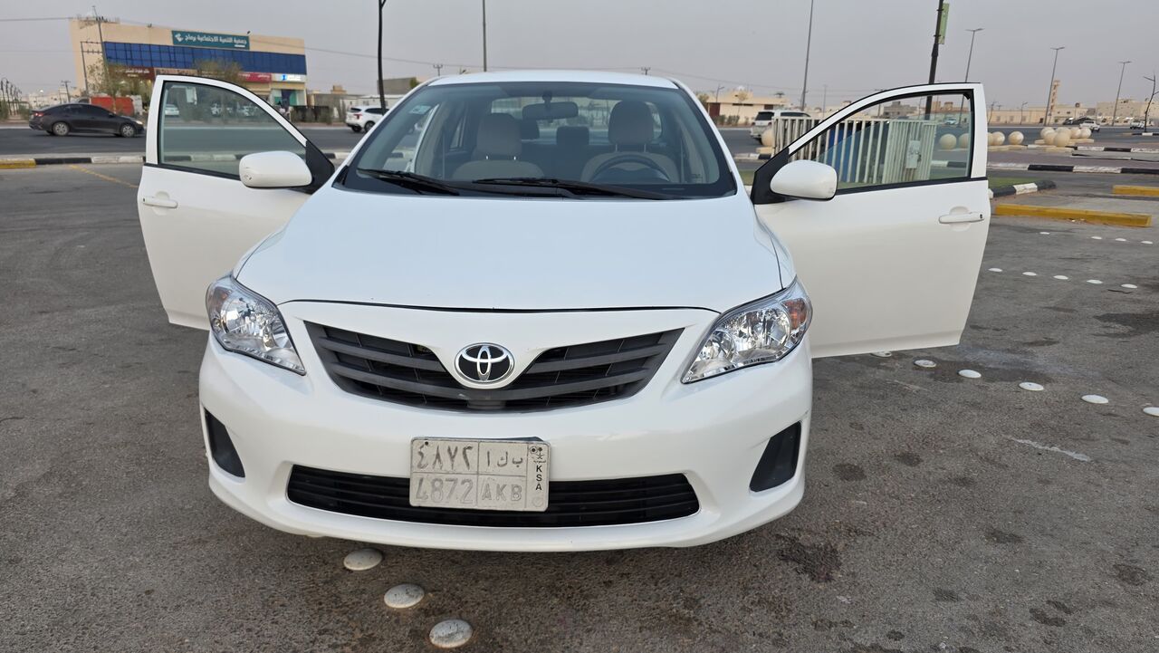 Riyadh, Vehicles, Cars & Trucks , SAR 24000,  Toyota Corolla XLi,  2013,  Automatic,  526347 KM,     For Sale