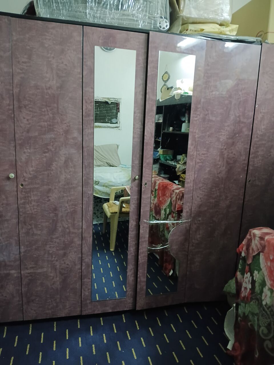 Riyadh, Furniture, SAR 150,  3 Beds, 4 Almirah And 1 Cuboard For Sale