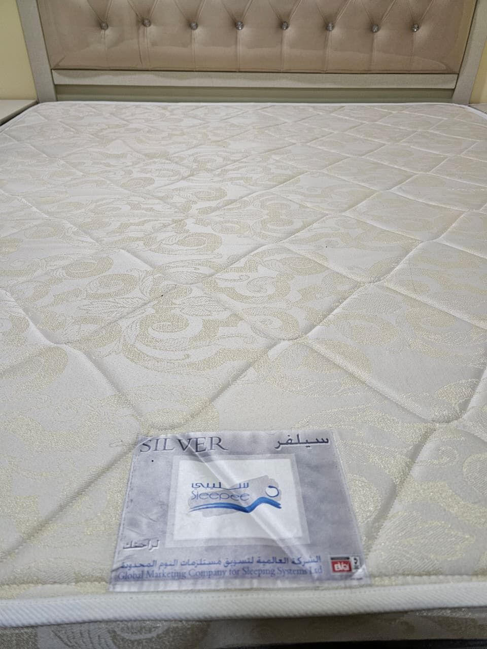 Madinat Al Ummal, Furniture, SAR 300,  KING SIZE MATTRESS BED 200CM X 180CM SLEEPEE SILVER BED