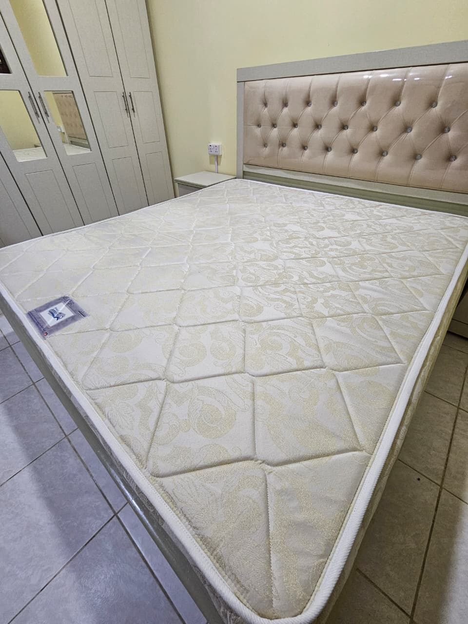 Madinat Al Ummal, Furniture, SAR 300,  KING SIZE MATTRESS BED 200CM X 180CM SLEEPEE SILVER BED