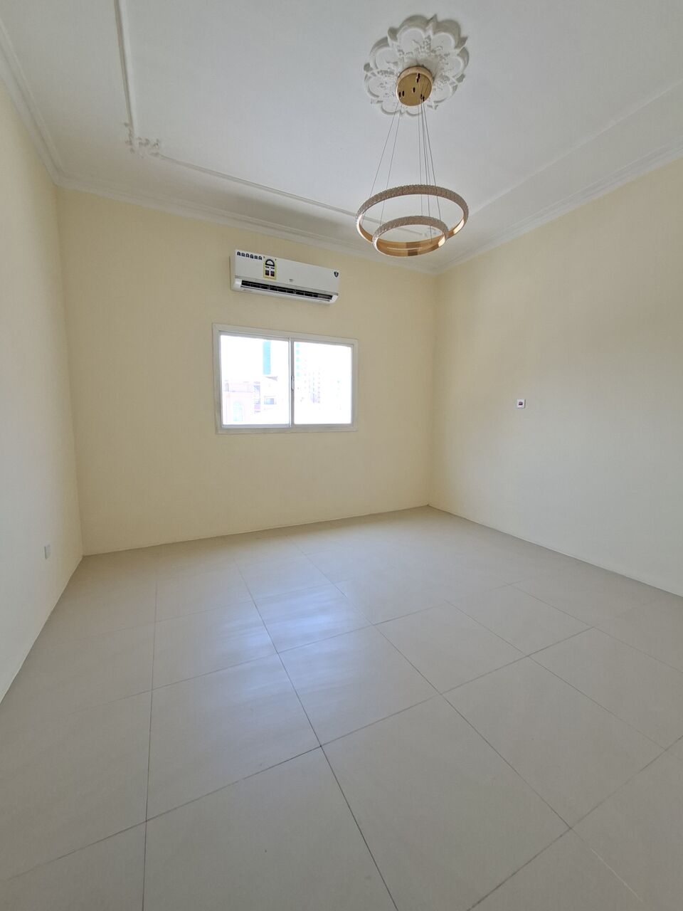 Mahooz, Apartments, Flats, Houses & Villas, BHD 270/month,  2 BR,  Semi Furnished Family 2 BHK With Ewa In Mahooz,Parking,Neat & Clean Flat @ 35547951