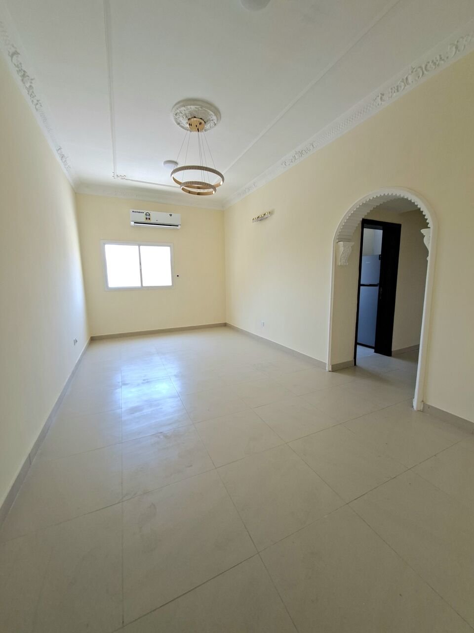 Mahooz, Apartments, Flats, Houses & Villas, BHD 270/month,  2 BR,  Semi Furnished Family 2 BHK With Ewa In Mahooz,Parking,Neat & Clean Flat @ 35547951