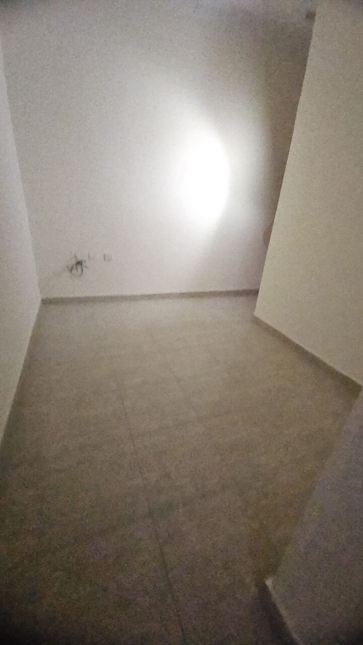 Salmaniya, Apartments, Flats, Houses & Villas, BHD 120/month,  1 BR,  1 Bedroom Unfurnished Flat For Rent Without Ewa