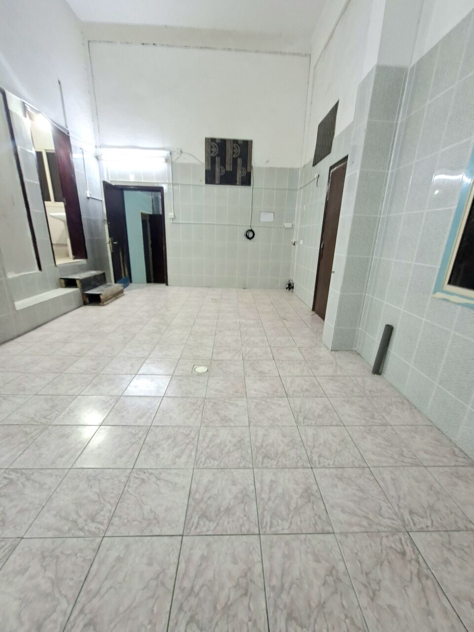 Gudaibiya, Apartments, Flats, Houses & Villas, BHD 160/month,  Studio,  Semi Furnished Studio With Unlimited Ewa In Gudaibiya,Neat & Clean Flat @ 35547951