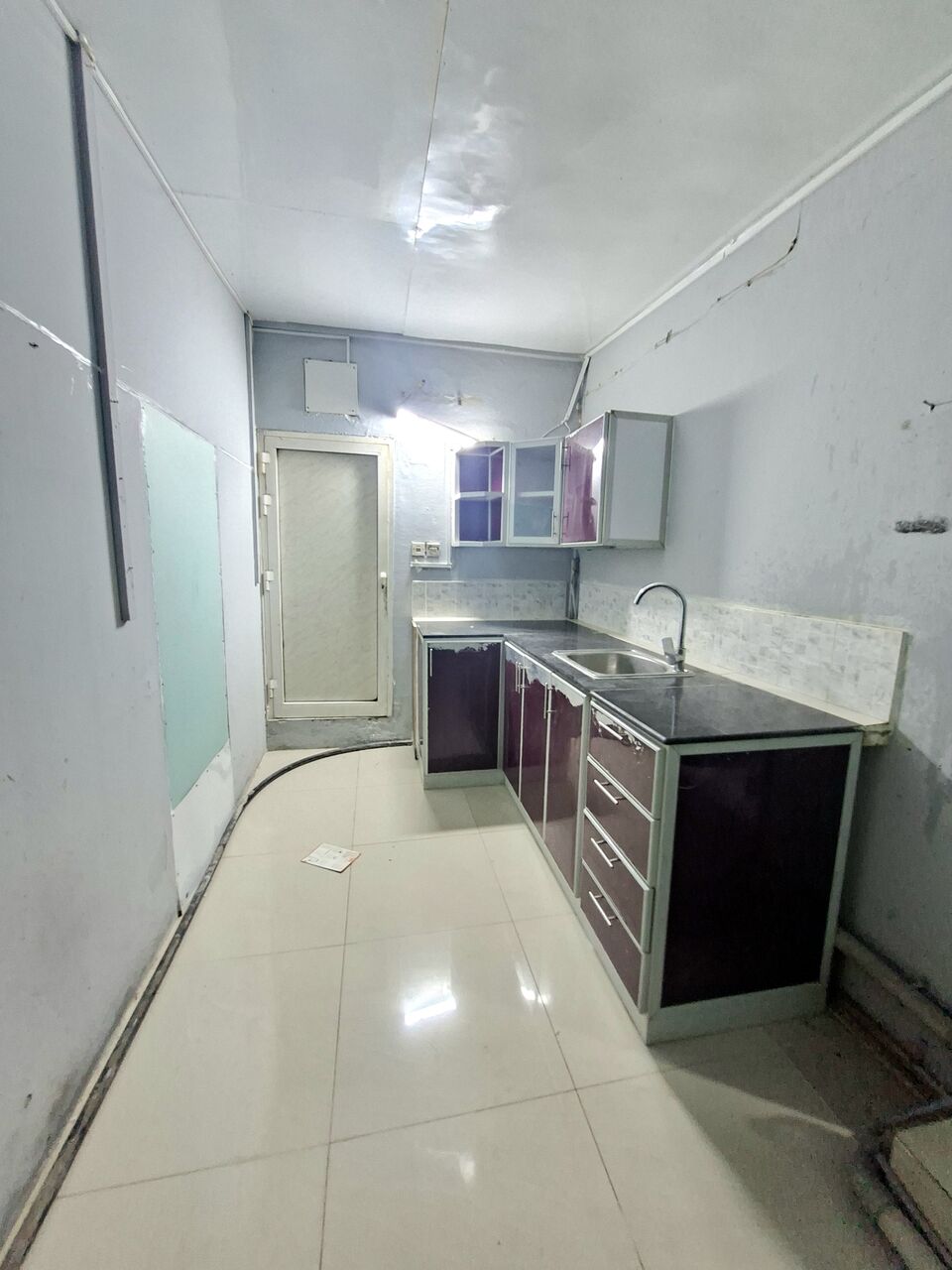 Gudaibiya, Apartments, Flats, Houses & Villas, BHD 160/month,  Studio,  Semi Furnished Studio With Unlimited Ewa In Gudaibiya,Neat & Clean Flat @ 35547951