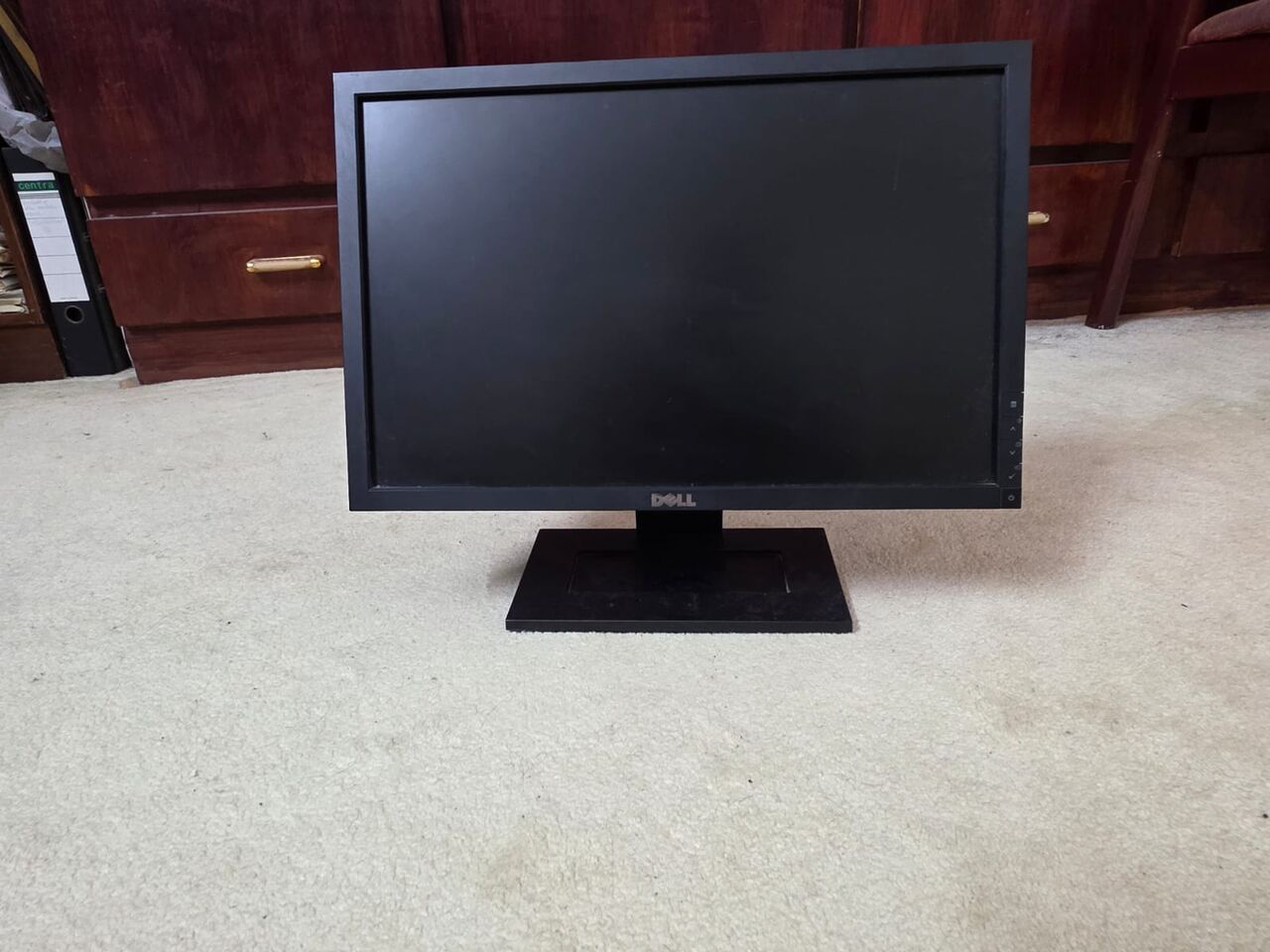 Riffa, Computers, BHD 12,  Dell + Acer Cheap Monitors For Sale