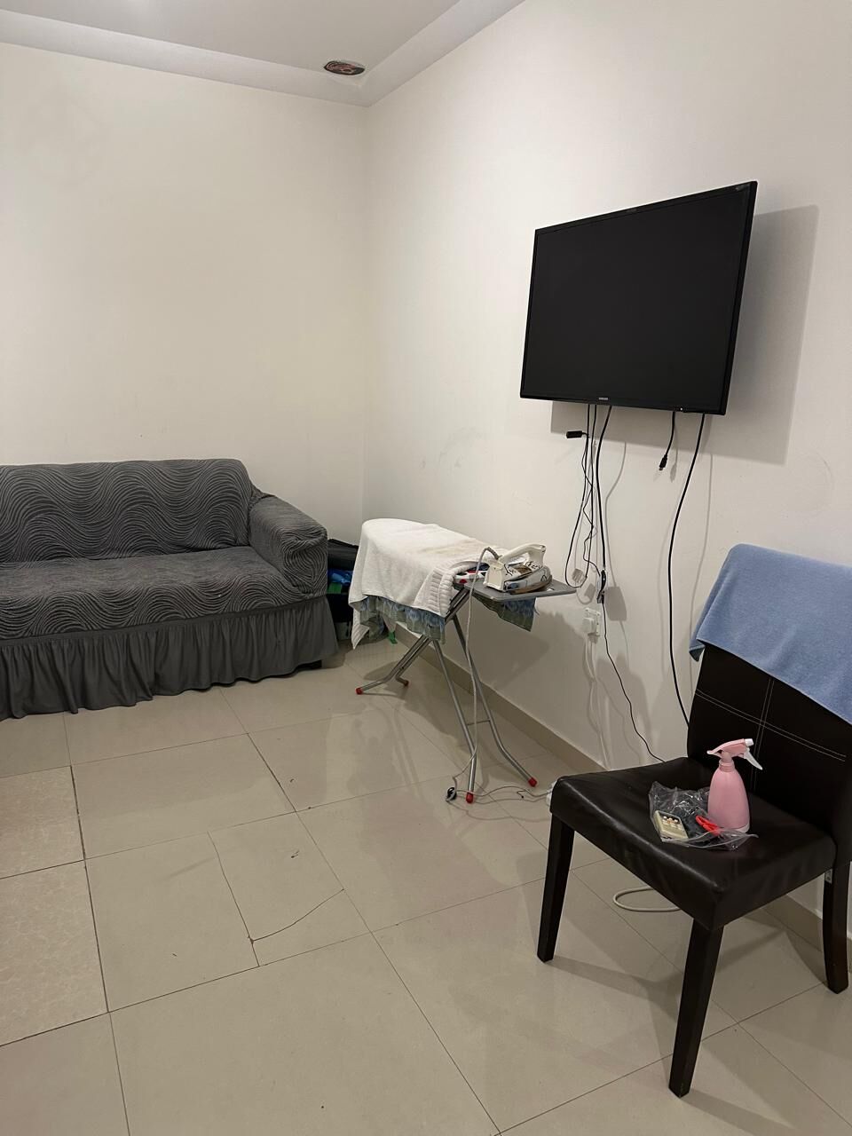 Jeddah, Rooms for Rent, SAR 1200/month,  Furnished,  Very Neat And Clean Fully Furnished Room Available For Executive Bachelor-Only Non-Smoker