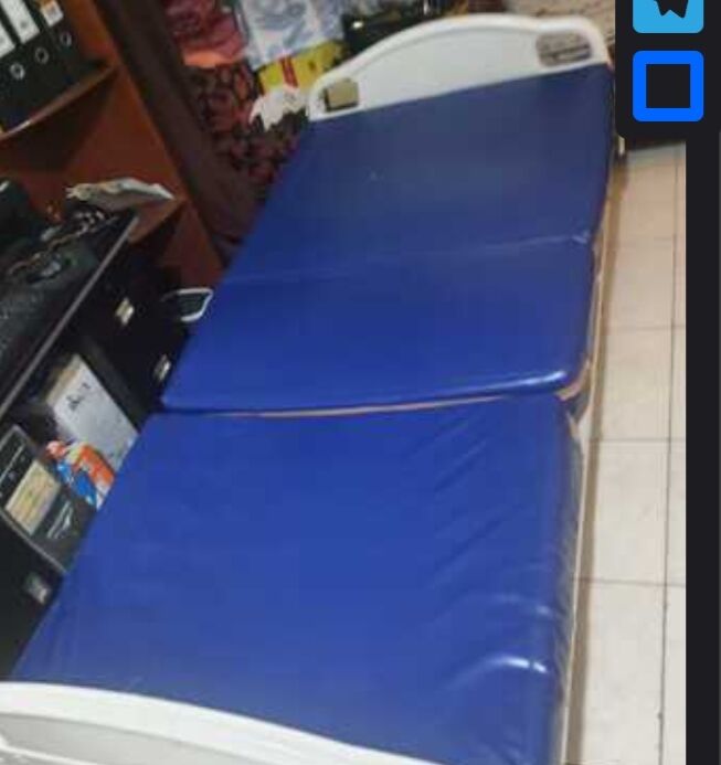 Jeddah, Free Items, SAR 1,  Manual Hospital Bed And Toilet For Disabled