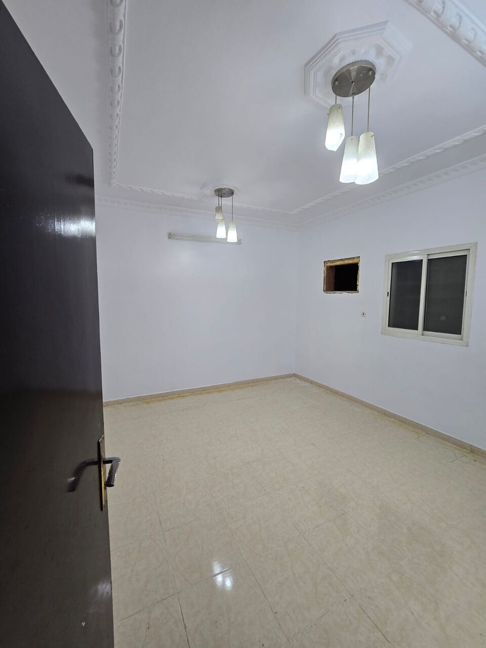 Al Rawdah, Apartments, Flats, Houses & Villas, SAR 27000/year,  3 BR,  Family Apartment First Floor With 3 Beadrooms 2bath Kitchen And Hall