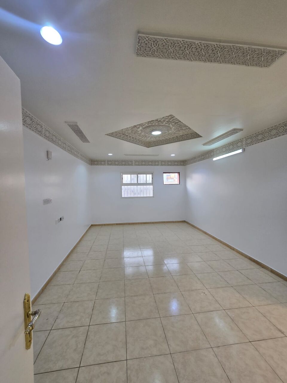 Al Rawdah, Apartments, Flats, Houses & Villas, SAR 38000/year,  4 BR,  Family Apartment 2nd Floor With Taris Large House 4beadrooms