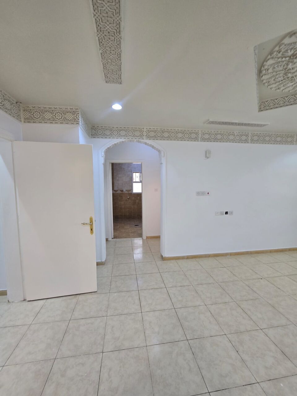 Al Rawdah, Apartments, Flats, Houses & Villas, SAR 38000/year,  4 BR,  Family Apartment 2nd Floor With Taris Large House 4beadrooms