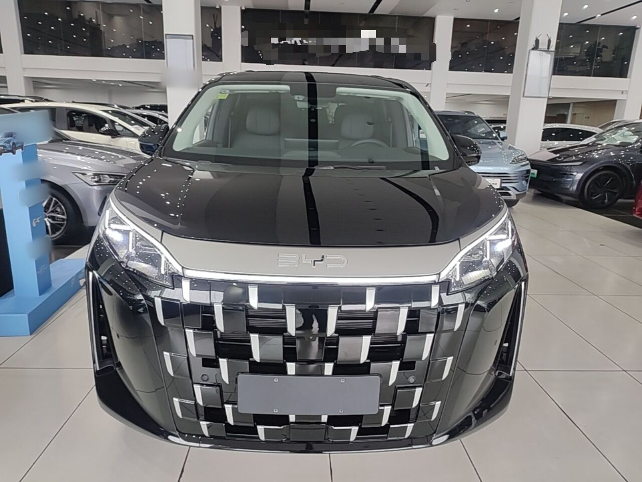 Bangkok, Vehicles, Cars & Trucks , THB 167,  BYD M9 1060 Navigation Edition,  2025,  Automatic,  1600 KM,  Used BYD M9  1060 Navigation Edition