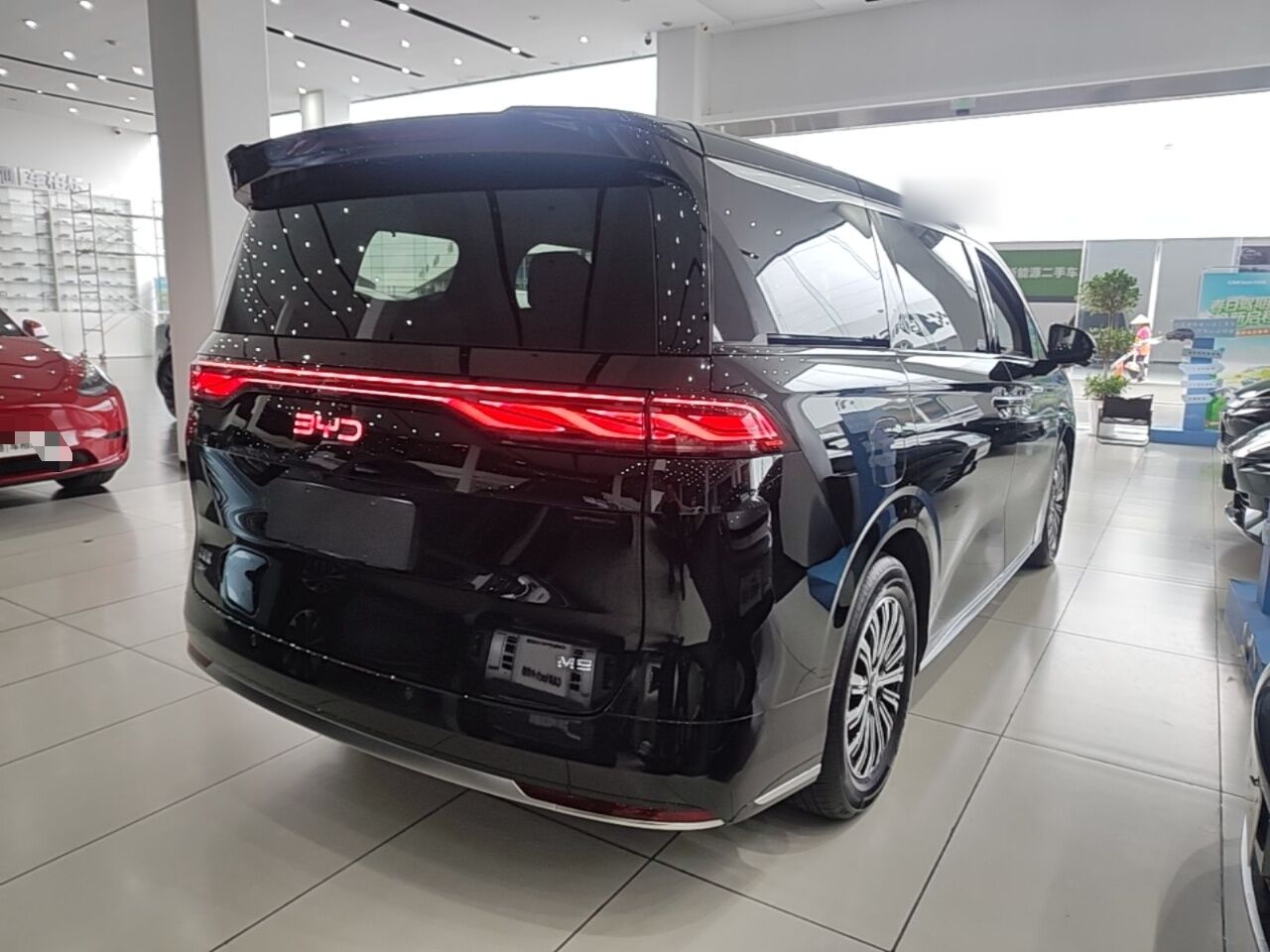 Bangkok, Vehicles, Cars & Trucks , THB 167,  BYD M9 1060 Navigation Edition,  2025,  Automatic,  1600 KM,  Used BYD M9  1060 Navigation Edition
