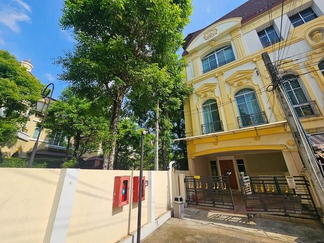 Bangkok, Villas, THB 59000,  1 Sq. Feet,  Townhome For Rent, 3 And A Half Floors, 3 Bedrooms, Baan Klang Krung, Grand Vienna Rama