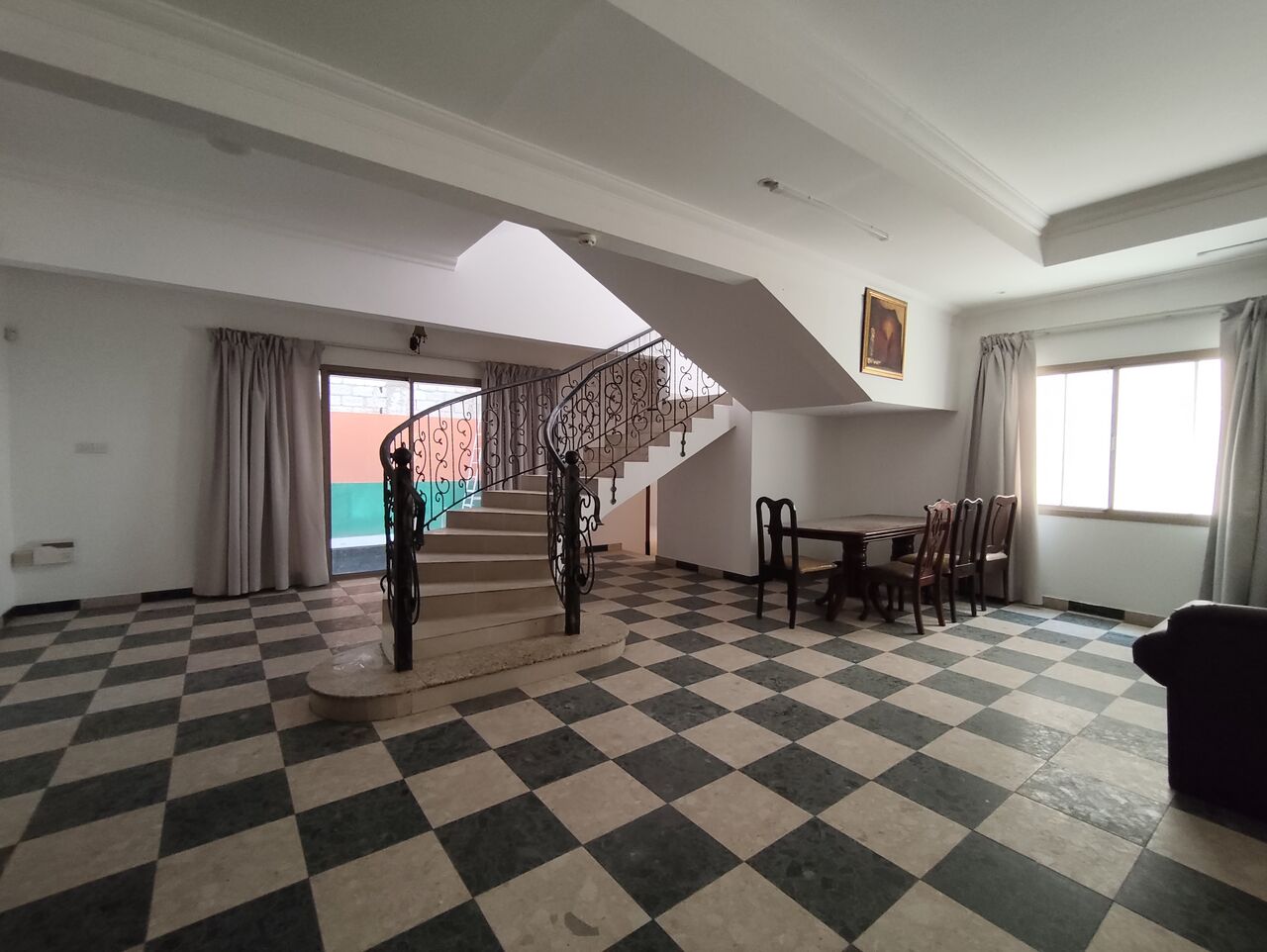 Hidd, Villas, BHD 400,  Hidd:- 3Bhk Semifurnished Villa On Rent With Swimming Pool..
