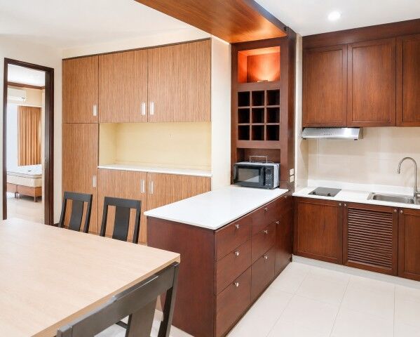 Bangkok, Villas, THB 39998,  32 Sq. Meter,  BTS Asoke 300 M. MRT Sukhumvit 32 Sq M. 10th Floor With Furniture Soi Cowboy Condo 1-2