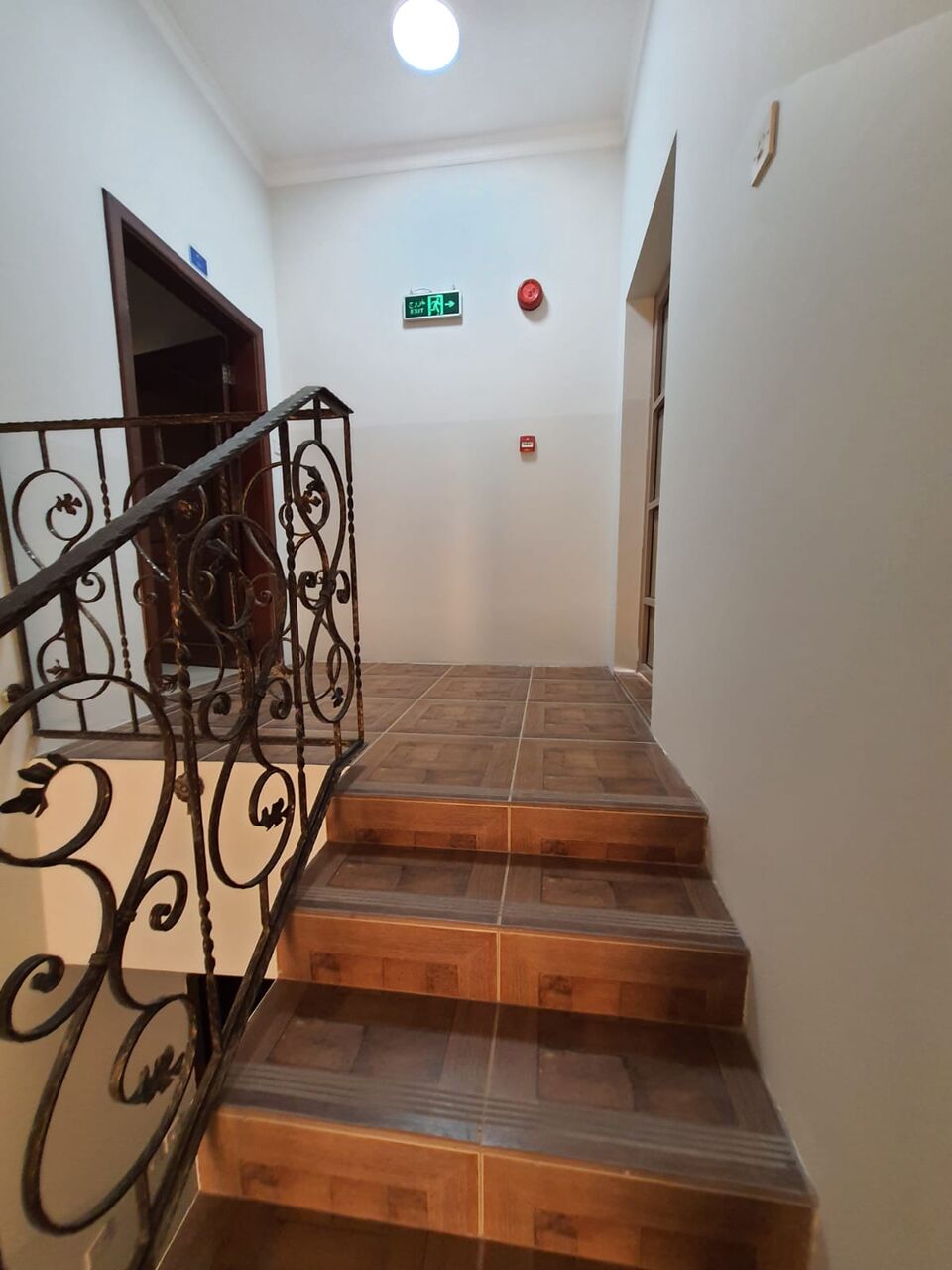 Manama, Apartments, Flats, Houses & Villas, BHD 140/month,  1 BR Flat In Qudaybiya &ndash; Including EWA & WIFI