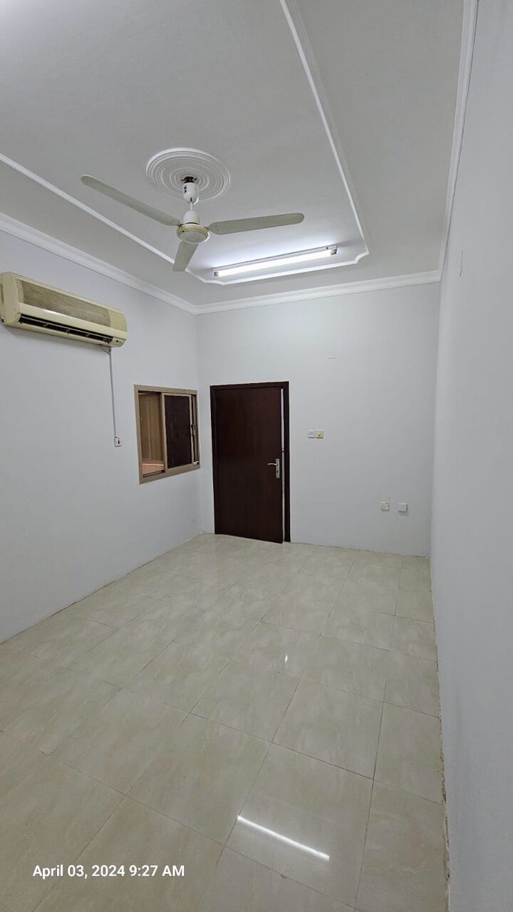 Manama, Apartments, Flats, Houses & Villas, BHD 140/month,  1 BR Flat In Qudaybiya &ndash; Including EWA & WIFI
