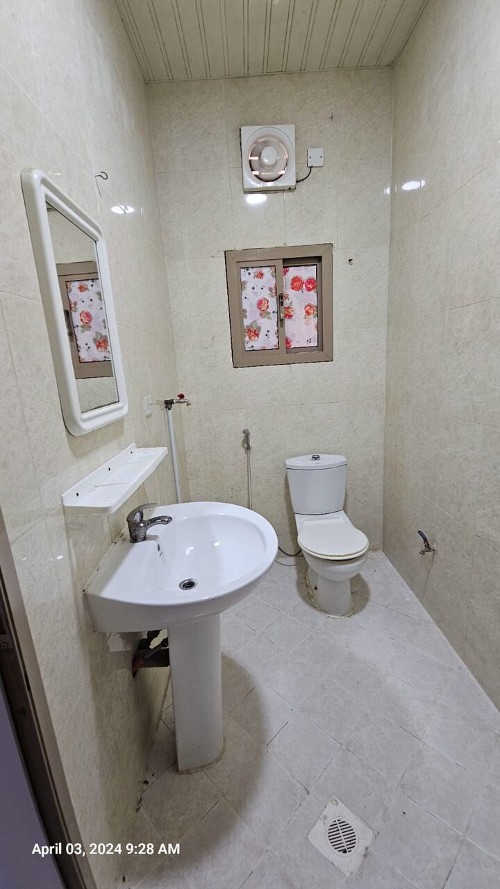 Manama, Apartments, Flats, Houses & Villas, BHD 140/month,  1 BR Flat In Qudaybiya &ndash; Including EWA & WIFI