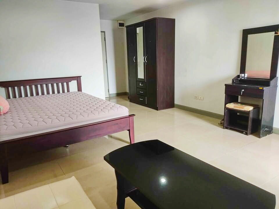 Bangkok, Villas, THB 6898,  32 Sq. Meter,  Phra Khanong Market 1.5 Km. Condo For Rent Regent Home, 3rd Floor, Regent Home 1-4 BTS
